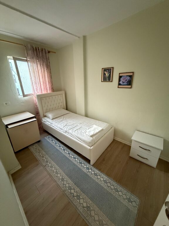 Apartament 3+1 Me Qera