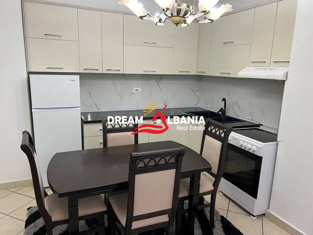Jepet Apartament 2+1 me qera te Komuna Parisit, prane Kompleks Kika 1.(ID 42215568)