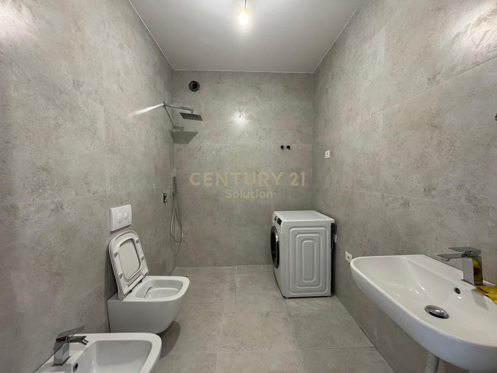 🏡 Shitet Apartament 2+1 + Parkim në Rezidencën Aura
