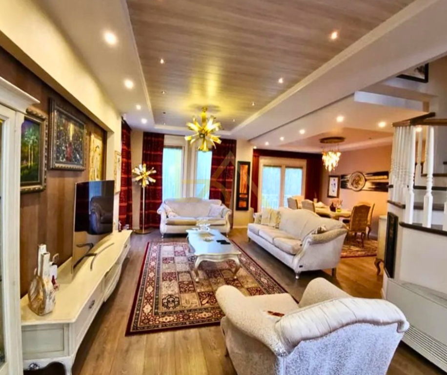 Affittasi Villa di Lusso – Mjull Bathore, TEG, Tirana