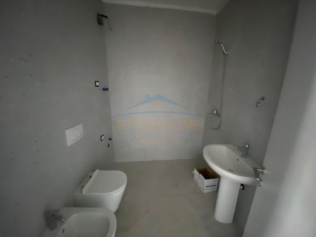 Shitet, Apartament 1+1, Jordan Misja , Tirane .