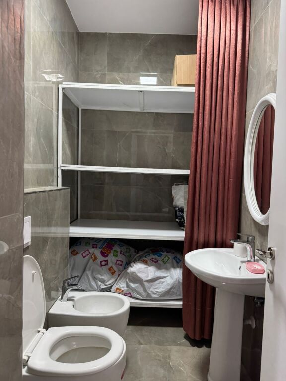 2+1,me parkim te hotel merkuri dogana,650 mije leke