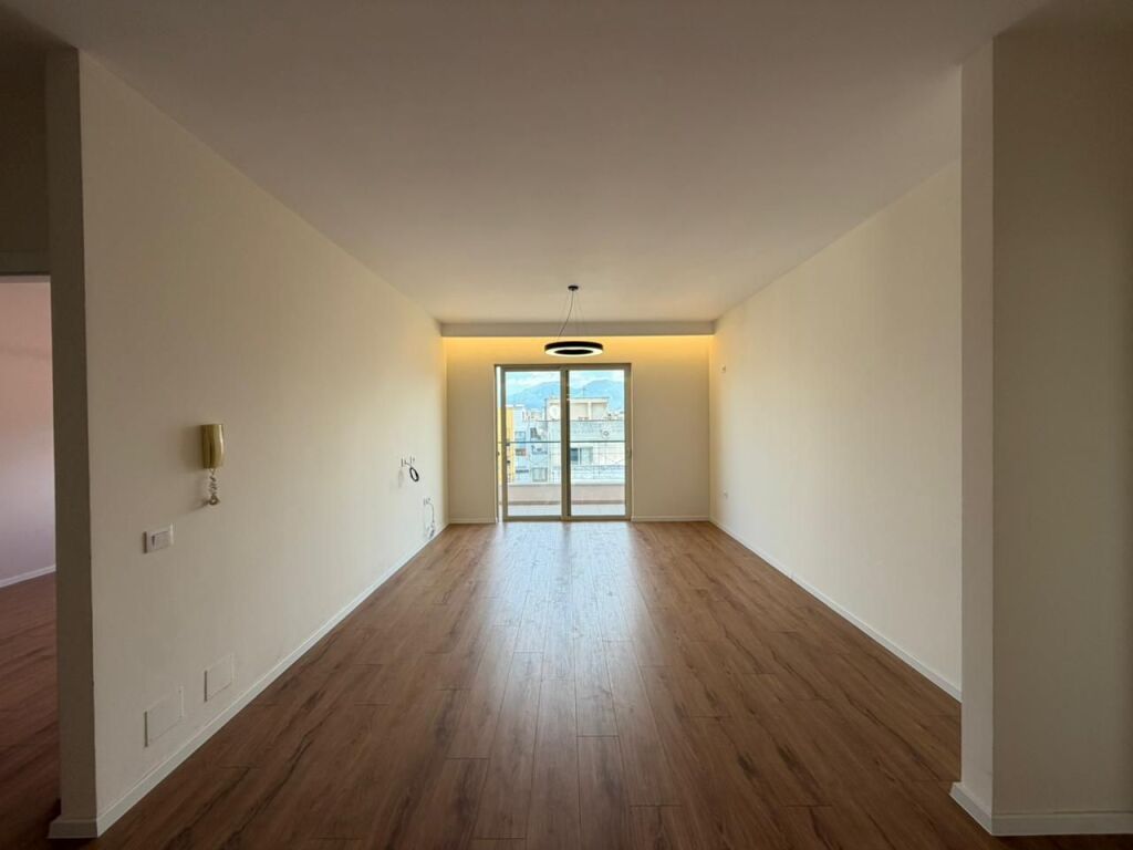 Apartament 2+1 per shitje tek 2 Palmat ne Astir.