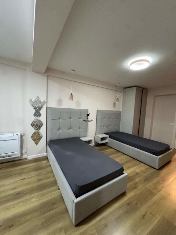 APARTAMENT ME QERA 2+1 KONGRESI I MANASTIRIT 70.000 LEKE FH-76571