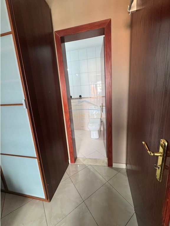 Qera, Apartament 2+1+2, Ish stacioni i fundit i Tiranes se Re.