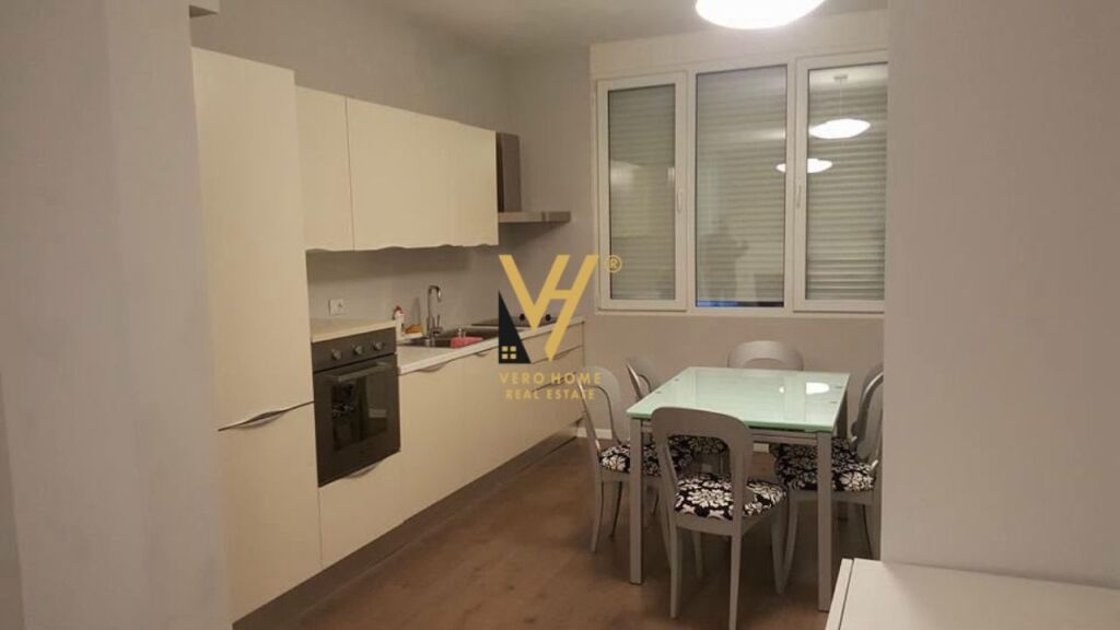 JEPET APARTAMENT 1+1 ME QIRA TEK BLLOKU 950 EURO