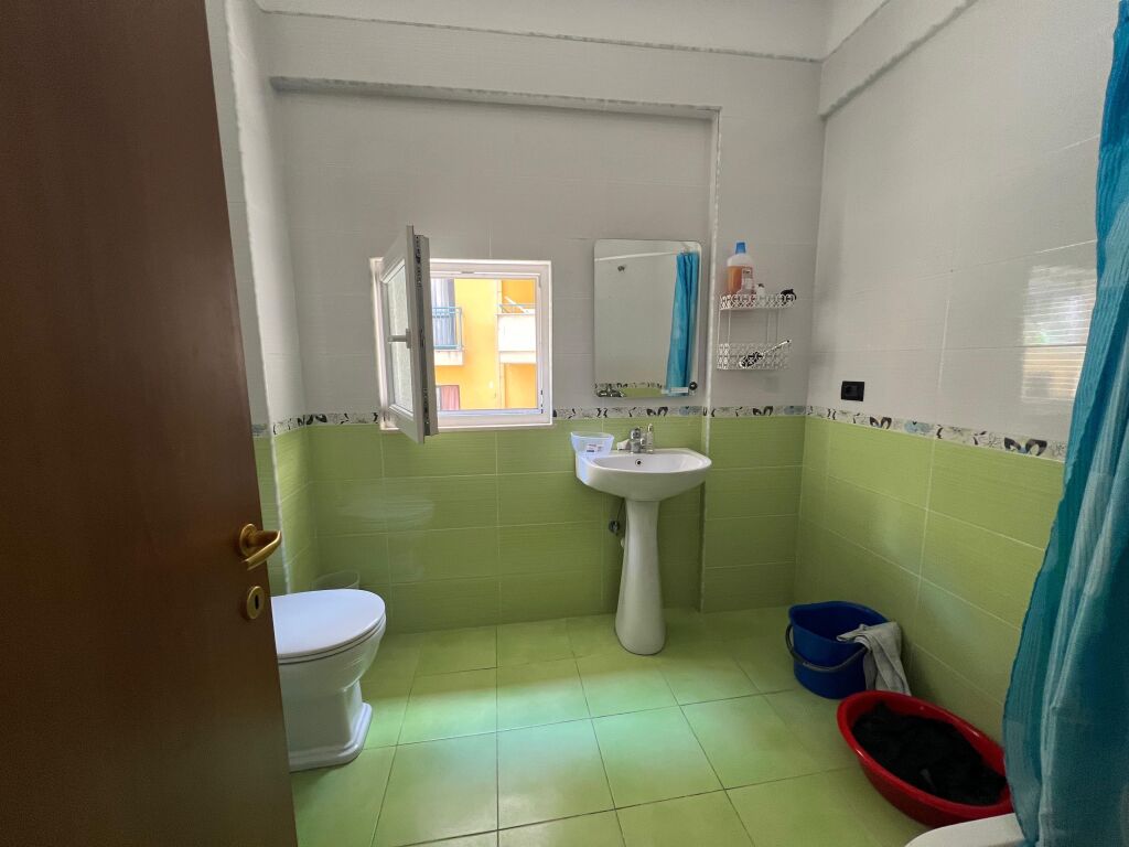 Shitet apartament 2+1+2 , Mbikalimi Komunes
