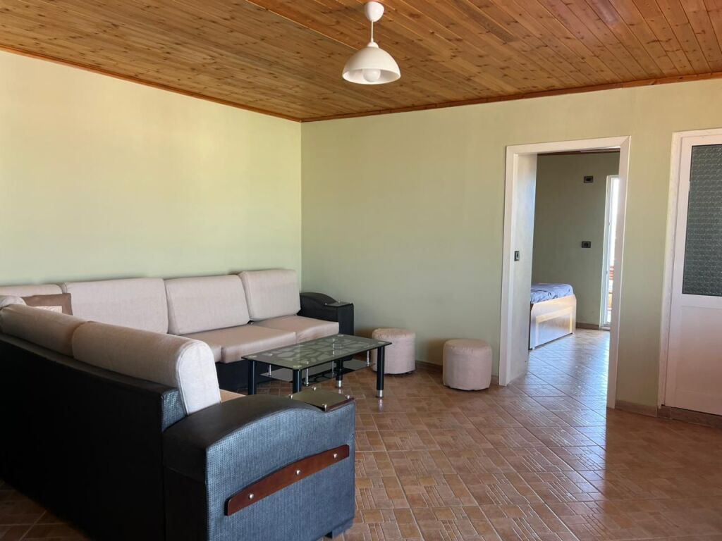 Qera | Apartament 1 + 1 | Kodra E. Priftit | 350 €/muaj