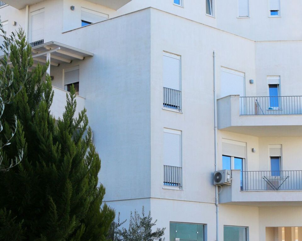 VENDESI APPARTAMENTO 1+1 CITTÀ STUDENTI