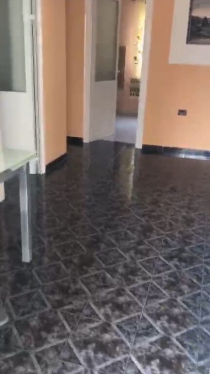 Qera | Shtëpi private 3 + 1 | Tregu Elektrik | 700 €/muaj