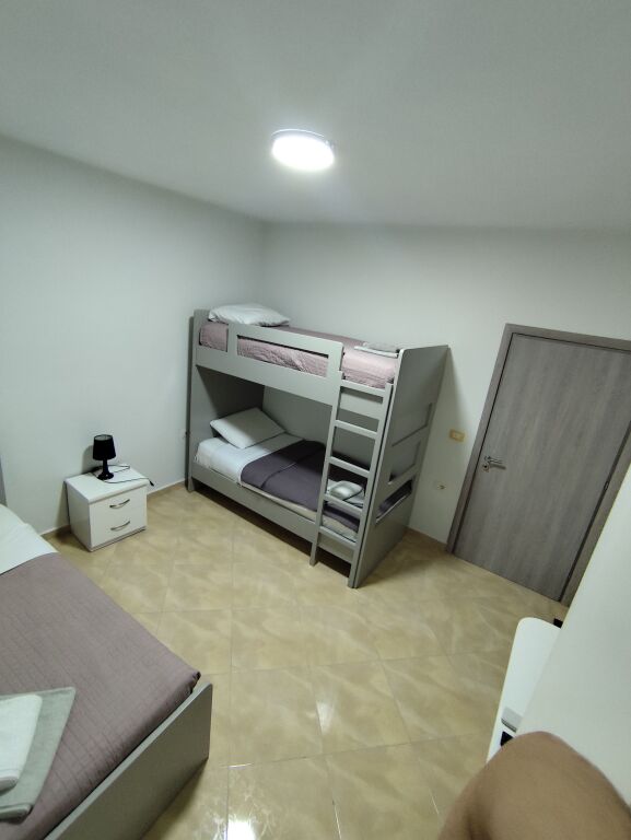 Apartment 2+1+1 SARANDA SALE shitet. 