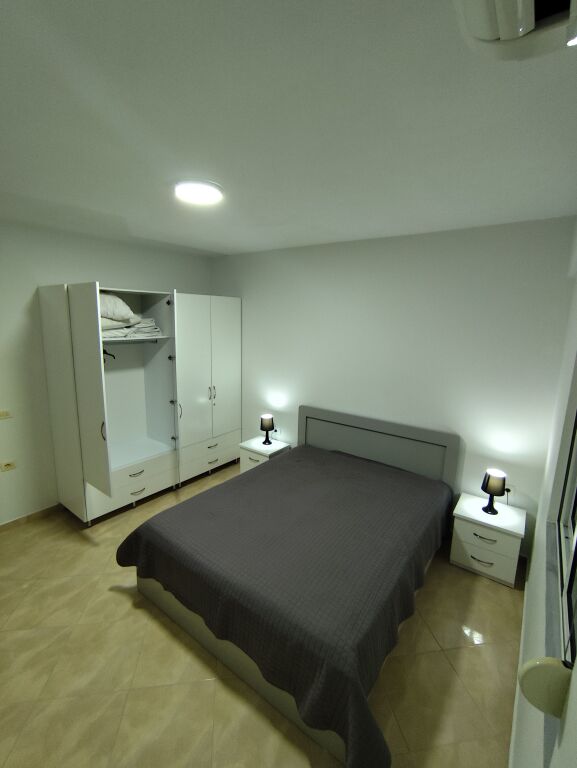 Apartment 2+1+1 SARANDA SALE shitet. 