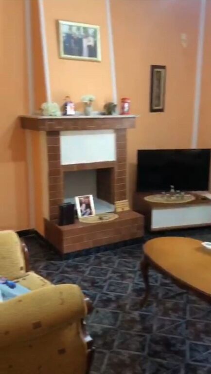 Qera | Shtëpi private 3 + 1 | Tregu Elektrik | 700 €/muaj