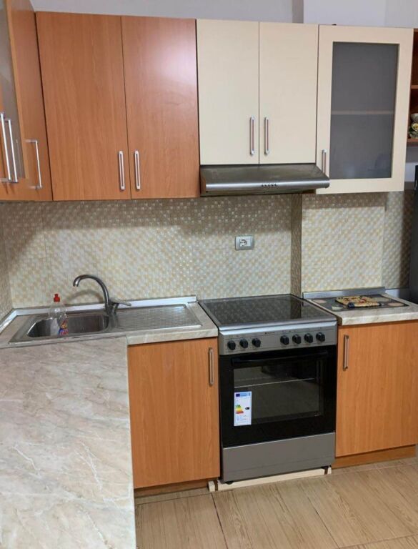 SHTEPI ME QERA 1+1 KATI I DYTE I NJE VILE - SANATORIUMI, TIRANE