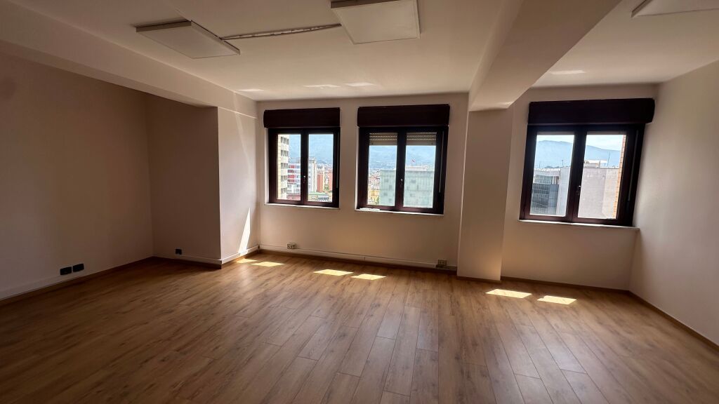 For rent in the center TR
