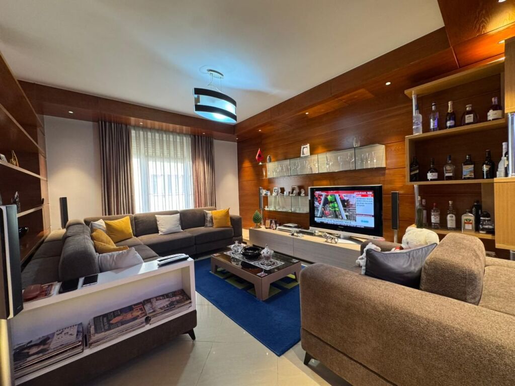 For sale, Apartment 3+1+2, Botanical Garden, Tirana. Empire69743