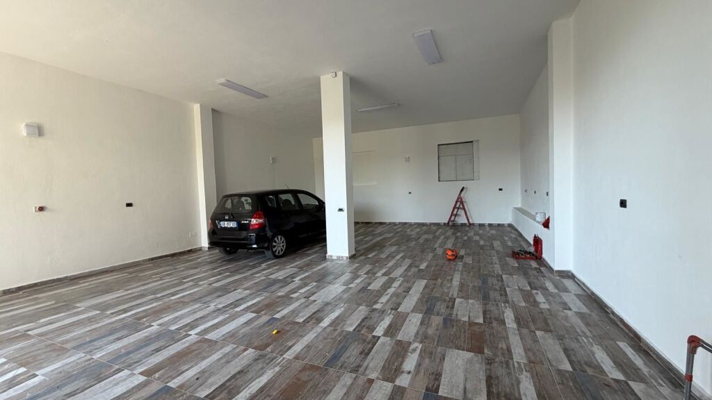Rent | Magazinë | Kodra E. Priftit | 500 €/month