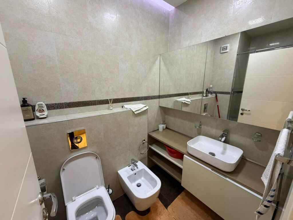 📣 SUPER RENT Apartment 2+1 With 2 Bathrooms And 2 Balconies 📍 Zogu i Zi, Near Ring Center ✨ 💶 Price 1,100 Euro Gross