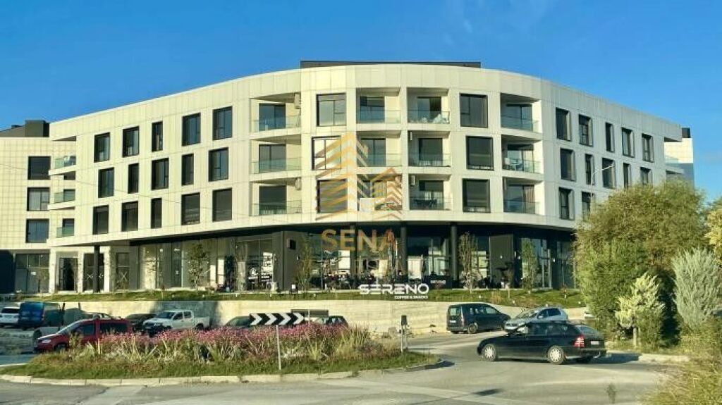 Rent, Business Premises, Open Space, Dry Lake, 320,000 Leke