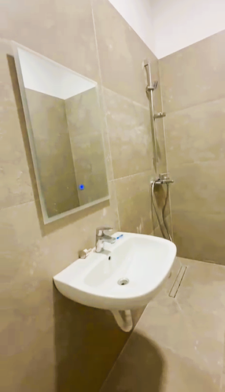 🏡Jepet Apartament 1+1 me Qira – Kompleksi Delijorgji📍