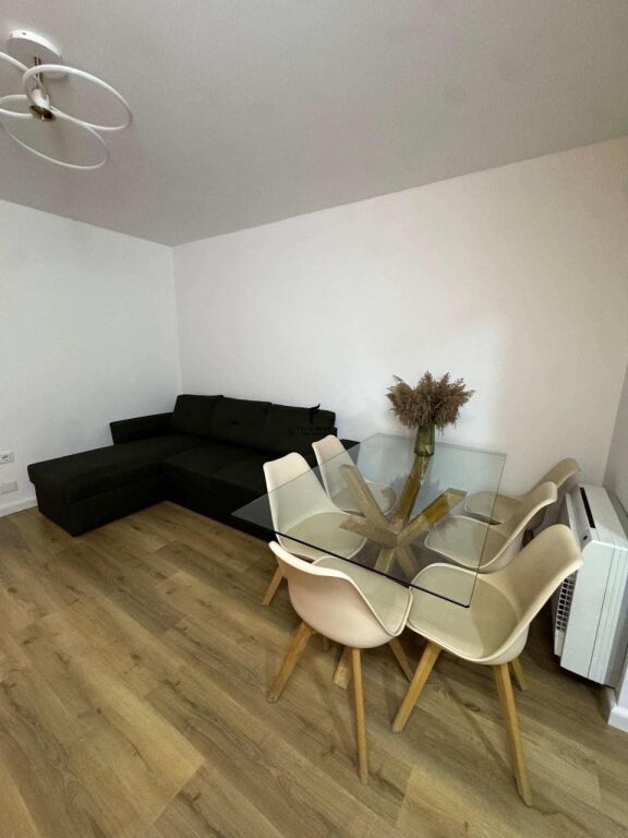 APARTAMENT ME QERA 2+1 KONGRESI I MANASTIRIT 70.000 LEKE FH-76571