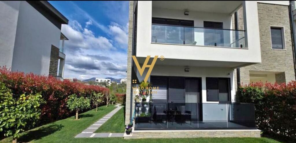 LUXURY TRIPLEX 4+2+3+BLK FOR SALE AT DRY LAKE 750,000 EURO