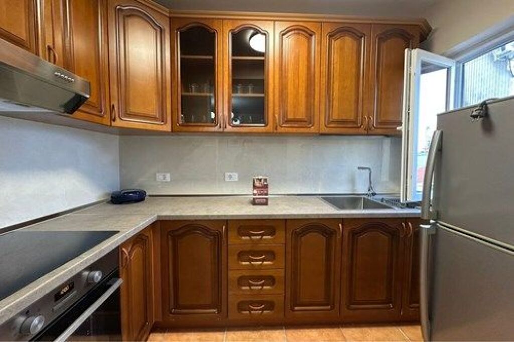 Apartament 2+1 per qira tek Rruga e Elbasanit!