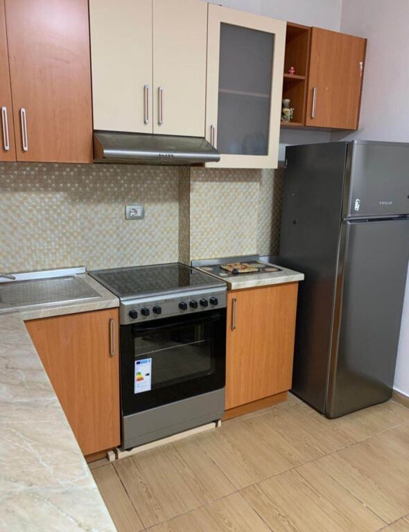 SHTEPI ME QERA 1+1 KATI I DYTE I NJE VILE - SANATORIUMI, TIRANE