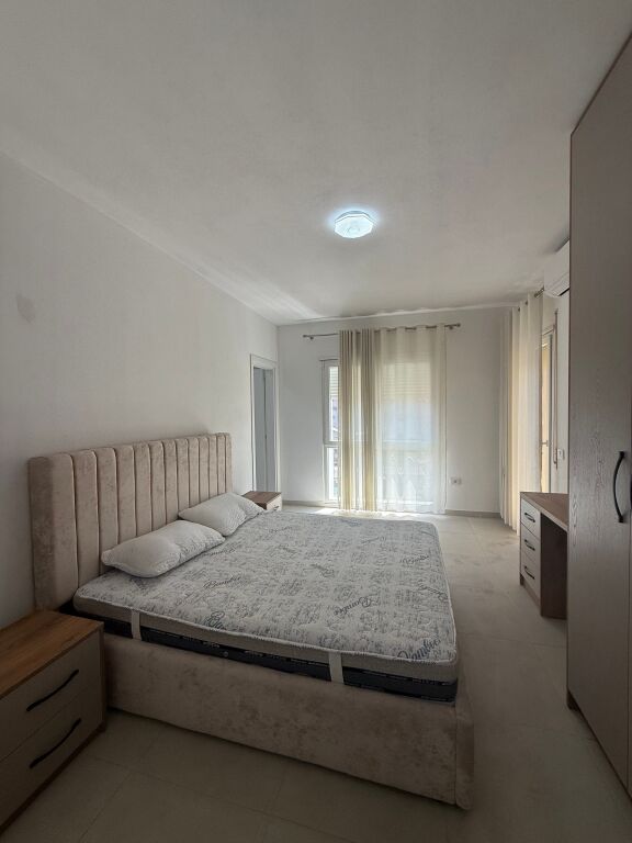 Jepet me qera apartament 2+1+2
