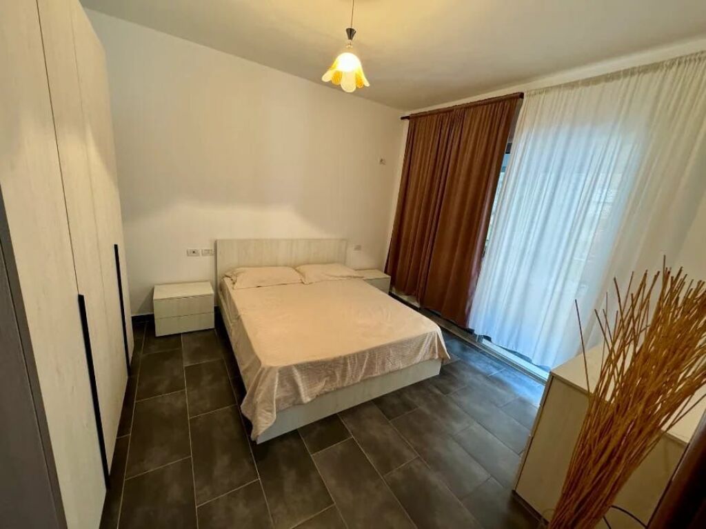 Affittasi Appartamento 2+1+1 con Balcone