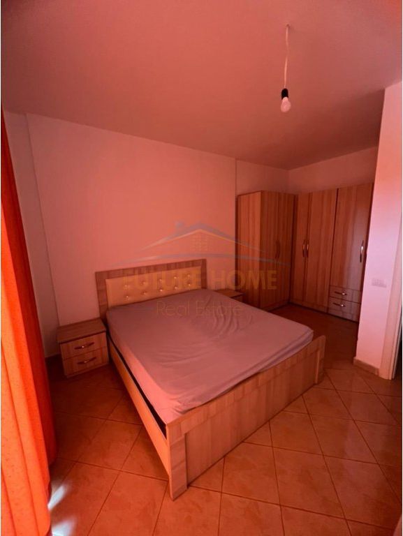 Shitet, Apartament 2+1, Kompleksi Tom Doshi, Shkozë.