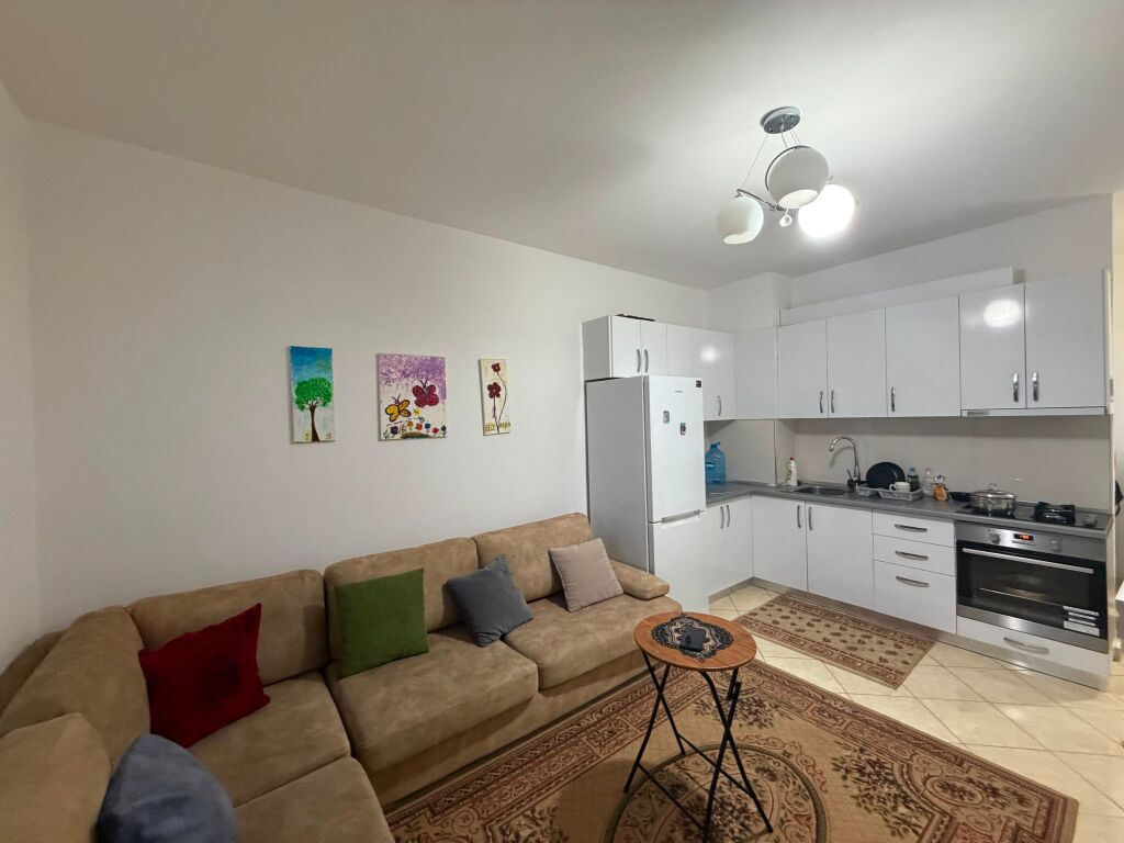 Jepet me qera apartmenti 1+1