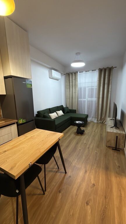 Jepet me qira apartament 1+1