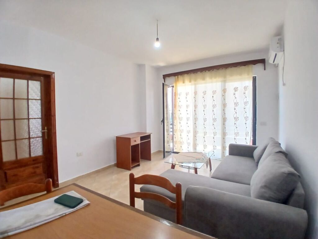 Apartament me qera 2+1 - 📍 Yzberisht, prane bar UNIK 450 mije leke