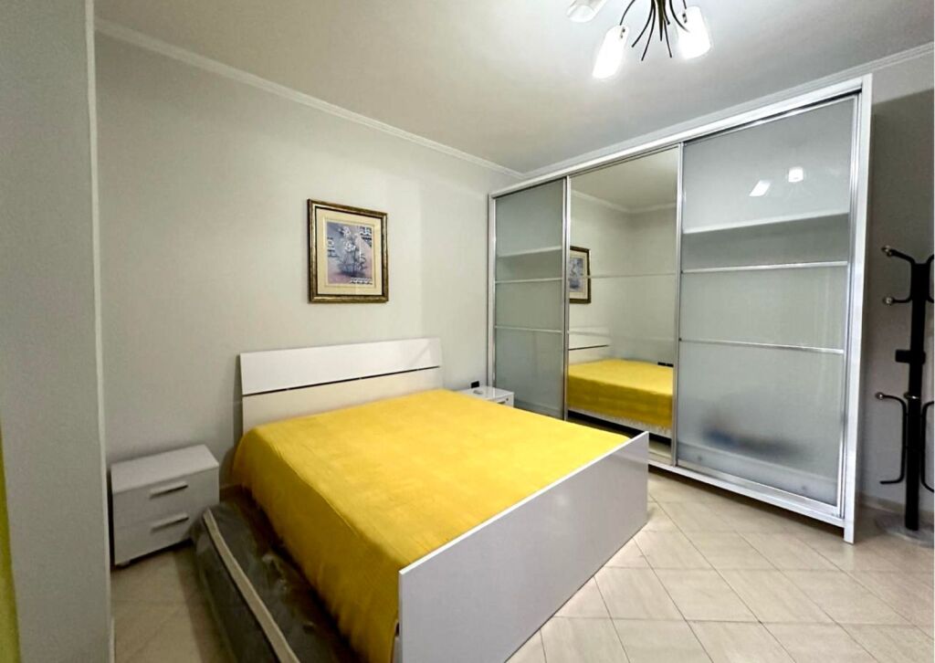 Apartament 2+1+ Ballkon+Parkim Me Qira Ne Porcelan