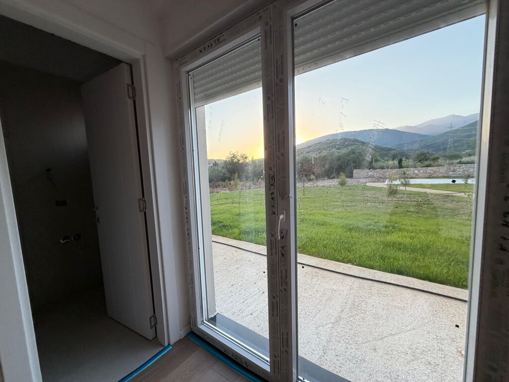 For sale: 1+1 Himarë 📍 - Area: 46 m² &amp; 100 m² Yard 🟢 Finishing plaster &amp; Insulation system in progress (5 min from the sea) 🌊