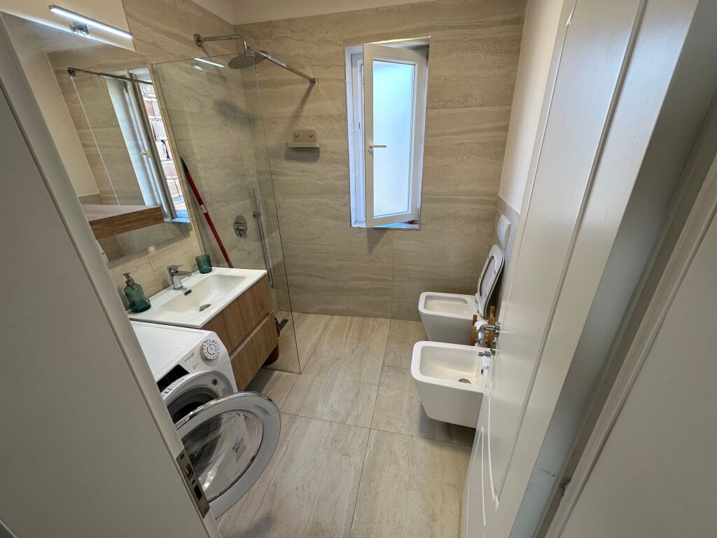 Apartament 1+1 me qera prane Shkolles se Baletit