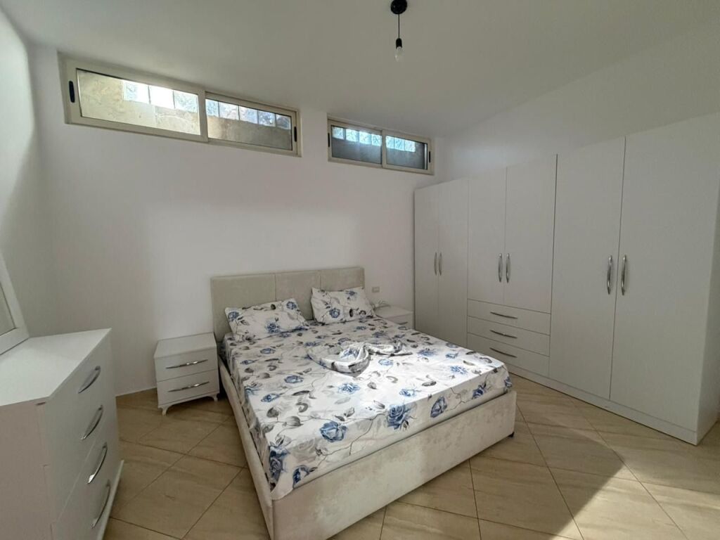 JEPET ME QERA Apartament 2+1, Fresk, pranë pikës së gazit, Rruga “Muhamet Deliu”