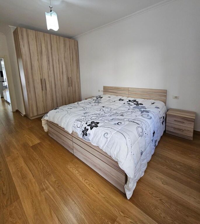 🏡 Jepet me Qira Apartament 2+1+2 pranë Kopshtit Zoologjik, Tiranë
