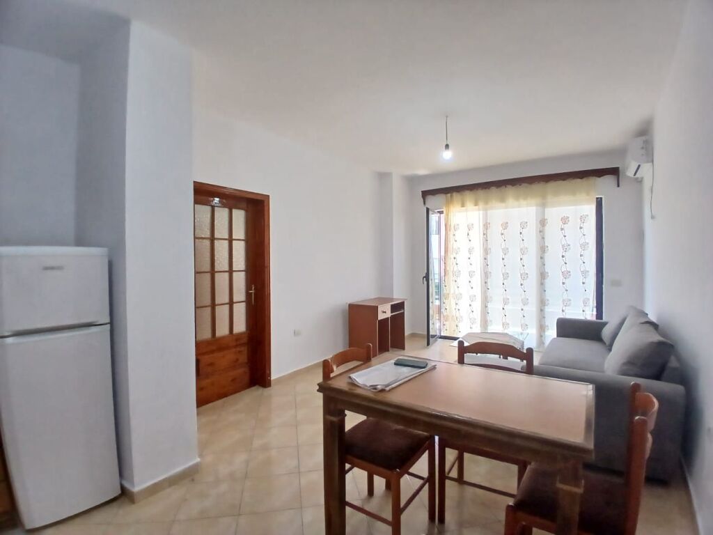 Apartament me qera 2+1 - 📍 Yzberisht, prane bar UNIK 450 mije leke