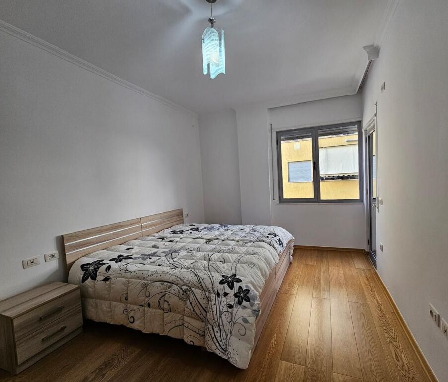 🏡 Jepet me Qira Apartament 2+1+2 pranë Kopshtit Zoologjik, Tiranë