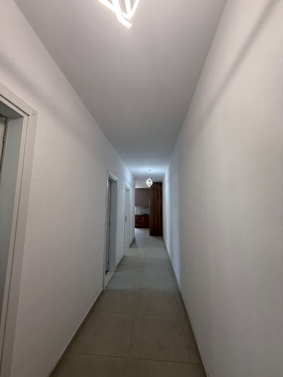Jepet me qera apartament 2+1+2