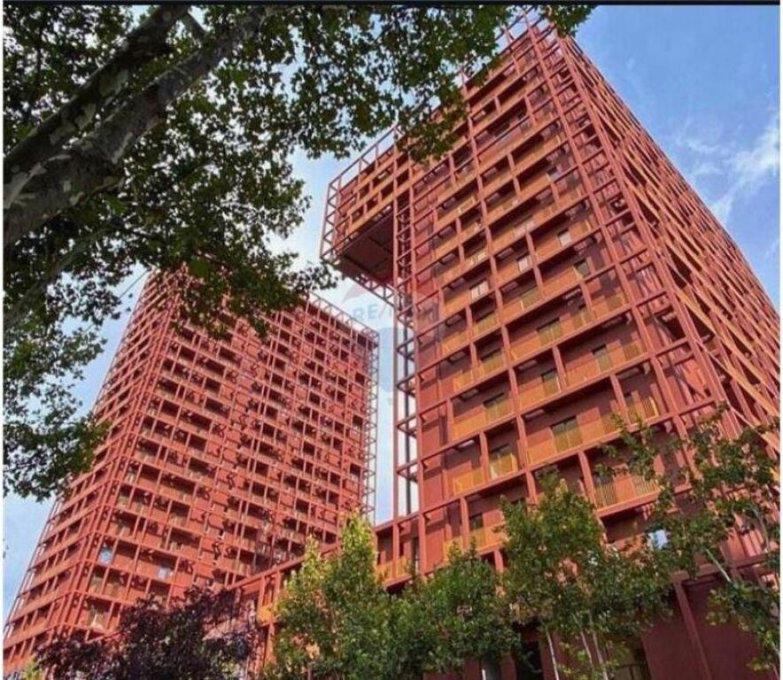 Zyrë me qira tek Tirana Garden Building – Rruga e Kavajës, Tiranë