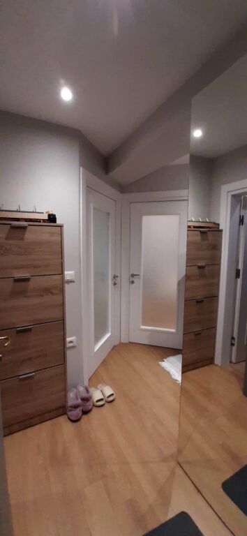 Apartament me Qira - Kati 4, Vendndodhja në qendër të qytetit