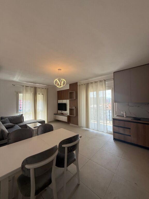 Jepet me qera apartament 2+1+2