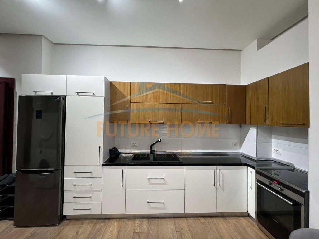 Apartment 1+1, Botanical Garden, Tirana.