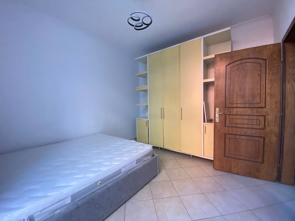 APARTAMENT 2+1 PER QIRA NE ASTIR !