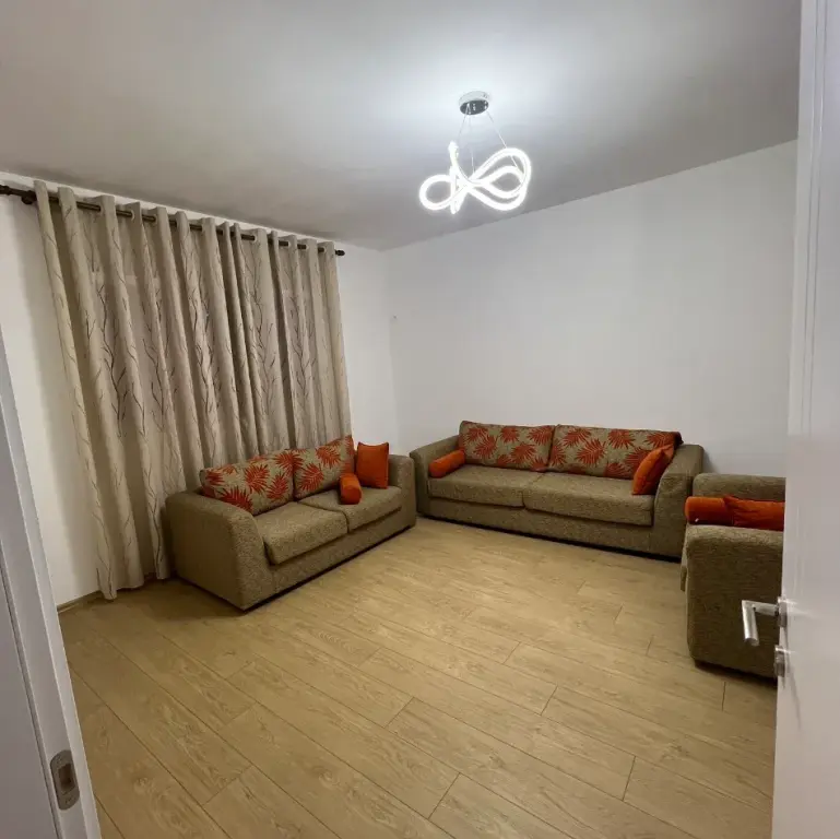 Qera | Apartament 2 + 1 | Yzberisht | 400 €/muaj
