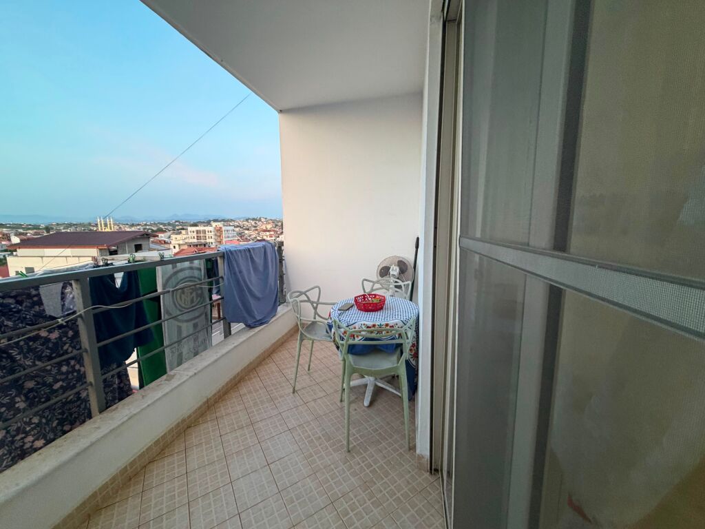 Jepet me qera apartmenti 1+1