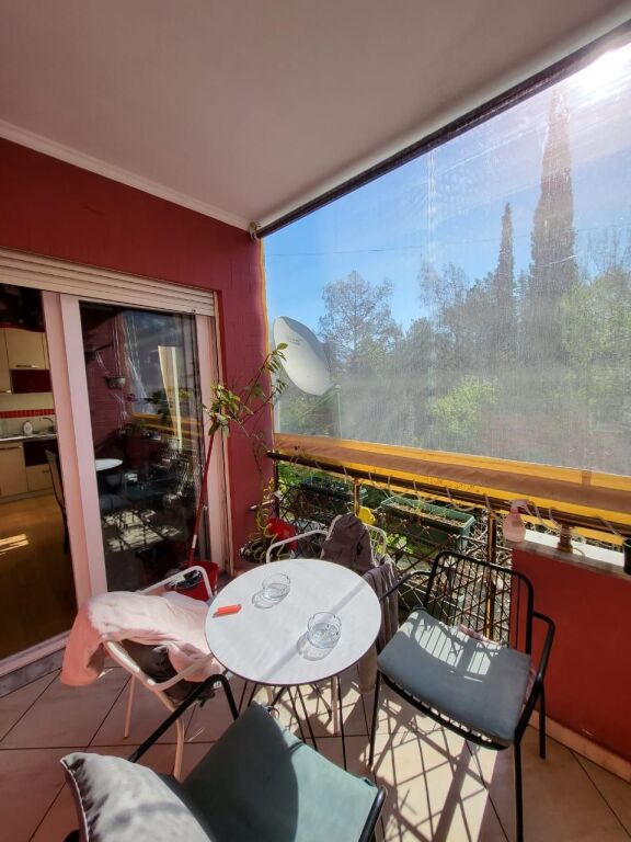 Shitet Apartament 1+1, Kopështi Botanik, Tiranë